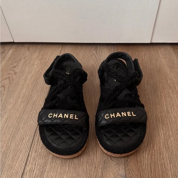 Chanel Black Quilted Sandals with Gold Accents Dad Sandals 39 9 - Picture 2 of 5